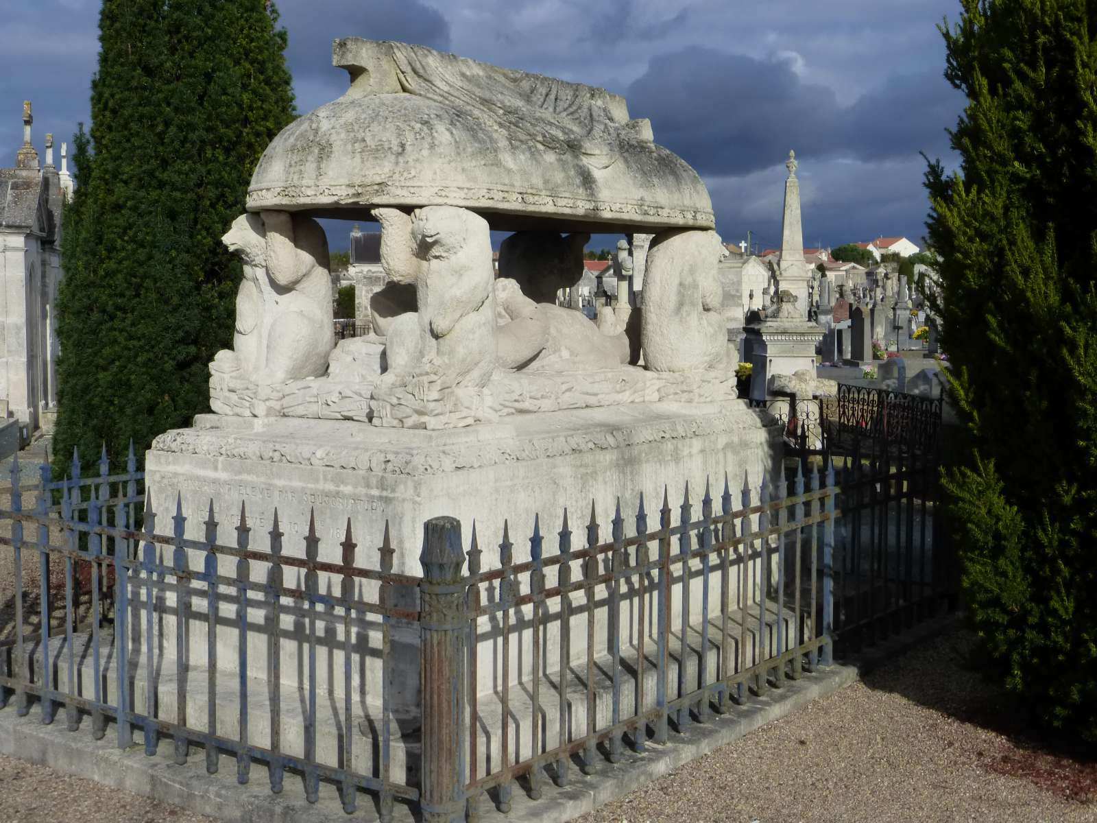 Cenotaphe de Joseph Bellot par Alphonse Bourgeat